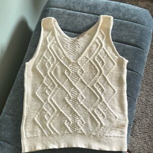 Off-white cable net summer, spring or fall top